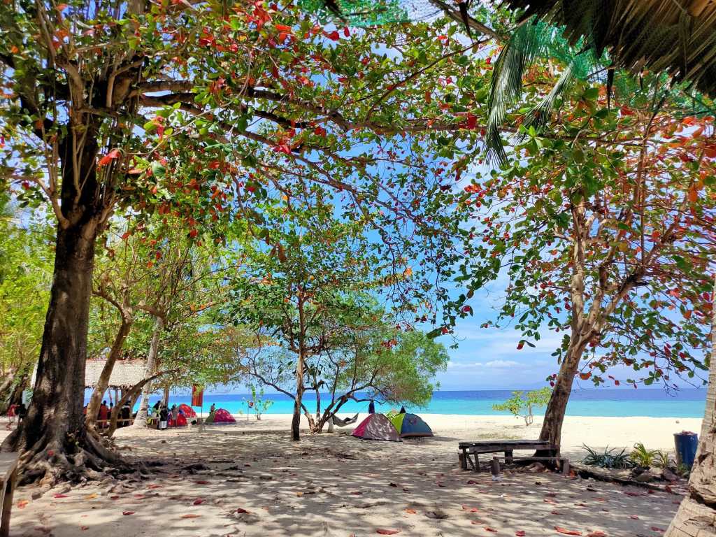 camping-in-pandilusan-island-payao-zamboanga-sibugay-the-orange-mermaid-michelle-dano